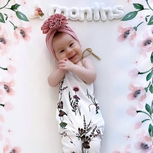 Pottery barn baby - pottery, crib